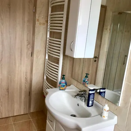 Matyas Vendeghaz 3 Rooms Apartment Kópháza Exterior foto